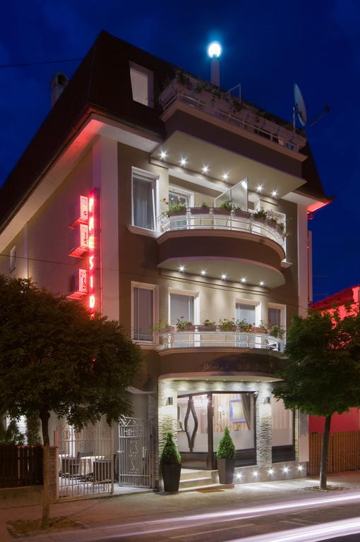 Garni Hotel President De Luxe Kragujevac Eksteriør billede