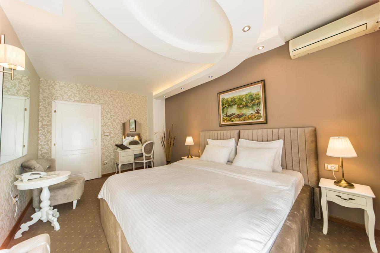 Garni Hotel President De Luxe Kragujevac Eksteriør billede