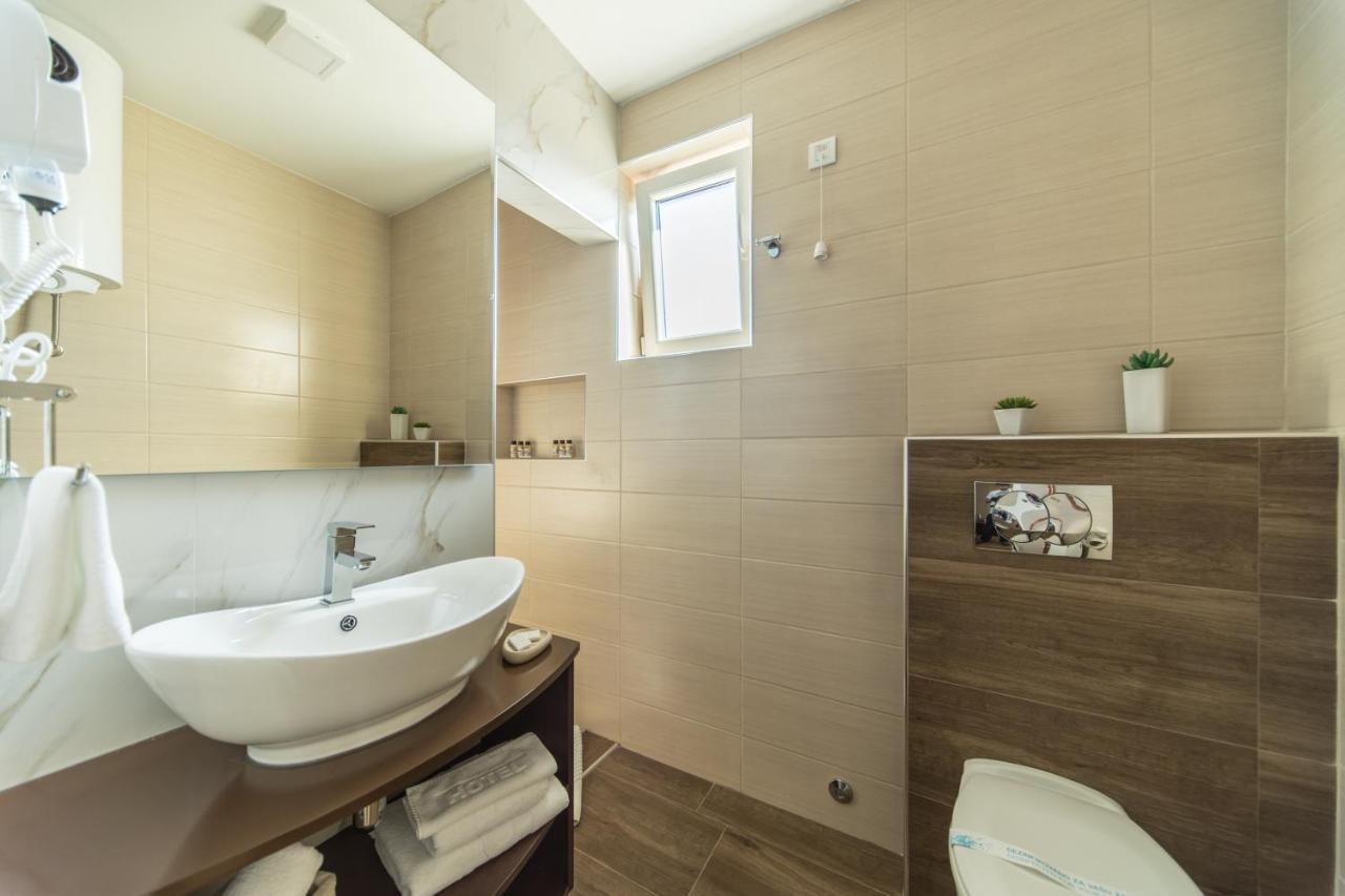 Garni Hotel President De Luxe Kragujevac Eksteriør billede